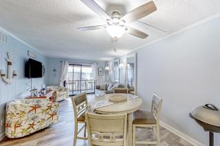 Sea Cabin Beach Getaway - Myrtle Beach - 3