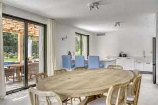 Luxurious Villa facing the Baie des Canebiers - Saint-Tropez - 4