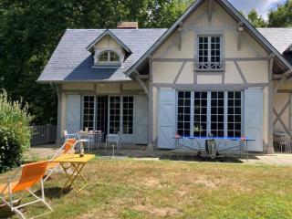 Retraite Paisible au Cœur de la Forêt de Rambouillet avec Étang Privé et Charme Authentique - FR-1-527-8 - Clairefontaine - 5