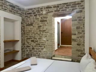 Vila ERI - Gjirokastër - 3