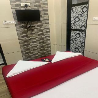 Hotel Royal Residency - Chembur - Mumbai - 1