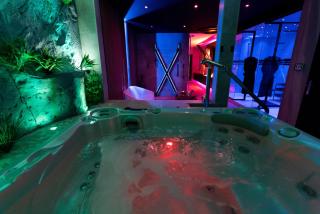 Les Secrets Rooms - Bonneval - Love Room - Spa et Hammam Privatif - Bonneval - 6