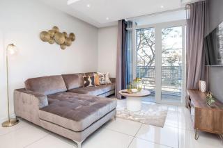 The Median in Rosebank - Johannesburg - 0