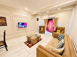 Holidazzle Serviced Apartments Bahria Town - 3