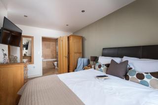 4 The Vista, Wi-Fi, Pet Friendly - 5