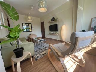 Mon Desire 5, Perry Cross Rd, Bandra West by Connekt Homes - Mumbai - 2