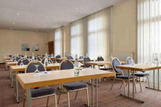Ramada by Wyndham München Airport - Oberding - 2