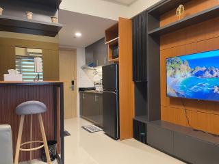 1BR with Balcony @ SMDC North Edsa Grass Residence Quezon City w/ Netflix & Disney + - 0