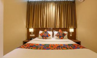 FabHotel Royal International - Nr Mumbai International Airport - 4