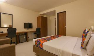 FabHotel Royal International - Nr Mumbai International Airport - Mumbai - 5