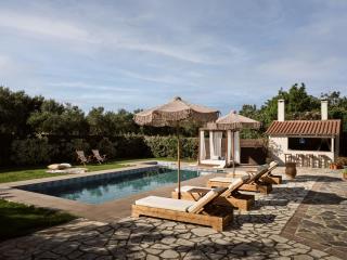 La Maison Du Maire - Luxury Villa with Private Pool, by ZanteWize - Sarakinádhon - 1