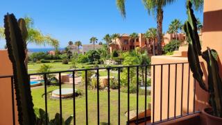 Sotoserena Pools & Tropical Garden Apartment with Sea View - Estepona - 9