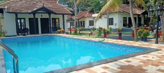 Winterfeel Resort - Alleppey - 4