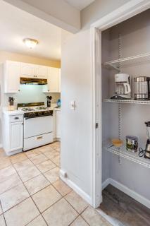 3BR Home with In-Unit Laundry, Parking, Sound Bar - Rochester - 2
