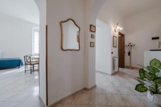 Lighthouse Central Apartment w/ Balcony - La Spezia - 1