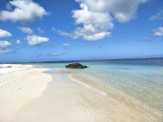 KASPOZ Entire Holiday Home - Private garden & 5 mins walk to the beach - 9