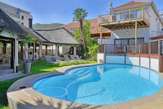Modern Sea Point Oasis Garden, Pool & Gym Access - Cape Town - 7