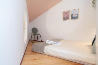 Host Wise - Quiet Colourful House - Garden - Porto - 1