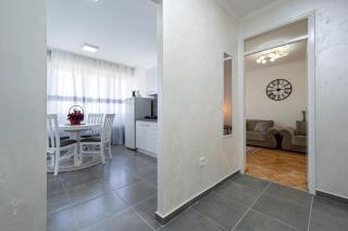 Clock Tower Lux Apartment - Podgorica - 2