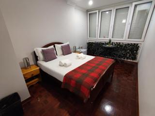 Lisbon room with AC in Penha de Franca, Lisbon - Lissabon - 9