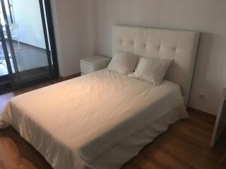 Bedrooms in Modern Guest House - Almada - 9