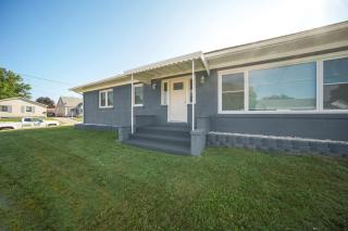 Charming Erie Home about 2 Mi to Downtown Delights! - 8