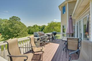 Country Living with Spacious Yard Sibley Home! - - 0