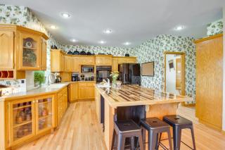 Country Living with Spacious Yard Sibley Home! - - 1