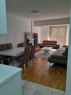 Luxsary Home in Skopje - 6