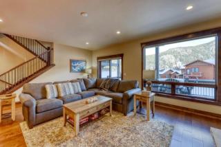 The Alders Townhomes In East Keystone - Luxury 3 Bedroom Den - 8
