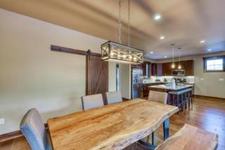 The Alders Townhomes In East Keystone - Luxury 3 Bedroom Den - 4