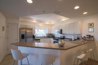 3 Bedroom 2 Bath Oceanwalk Condo With Estuary Views - New Smyrna Beach - 3