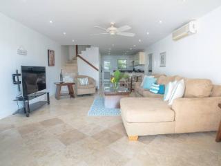 Hidden Pearl (224D), South Finger, Jolly Harbour - 1