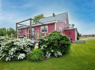 Welcome to Pinette House - Belle River - 8