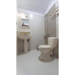 Eclectic Family oriented - 4