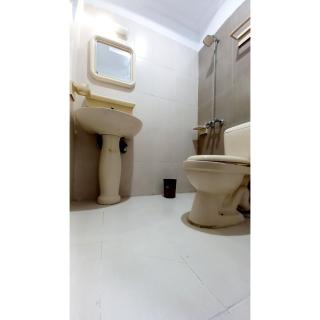 Eclectic Family oriented - 6