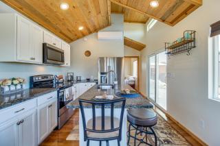 2 Mi to Rainbow Lake Lovely Lakeside Tiny Home - Lake of the Woods - 3