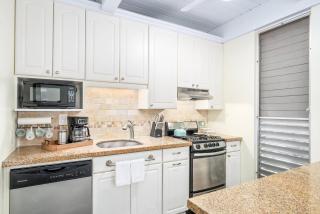 Kona Mansions by Casago Kona - Condo C-108 - 9