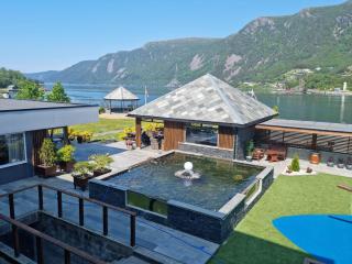 Bremanger Fjord Hotell - Svelgen - 2