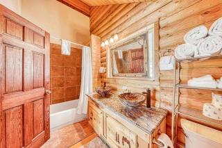 Spectacular Chalet overlooking the ski slopes - Brian Head - 2