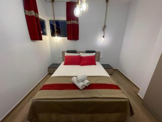 Petra Nova Suites - Néa Péramos - 0