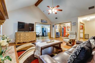 Dog-Friendly Alabama Retreat with Patio and Fire Pit! - Semmes - 6