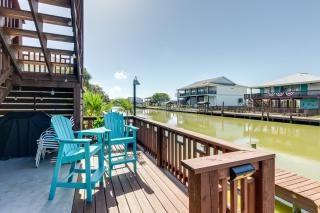 Private Hot Tub Waterfront Rockport Home! - Rockport - 0