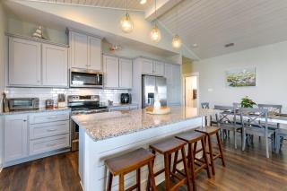 Private Hot Tub Waterfront Rockport Home! - Rockport - 4