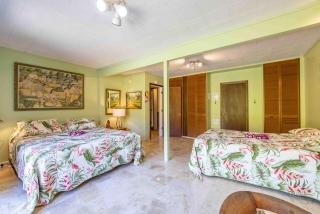 Plumeria Room on a Lush Farm on Maui's North Shore - Huelo - 9