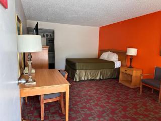 Gateway Lodge - 3