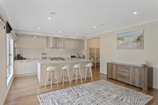 Seagrove Escape by Ready Set Stay - BYO LINEN & TOWELS - 7