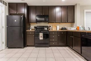 ONE ROOM in AN APT HAVEN - Chicago - 4