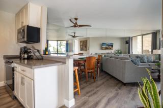 Sunny and Soothing Oceanfront Vistas - 8