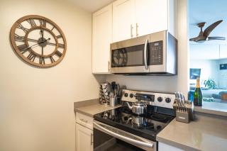 Sunny and Soothing Oceanfront Vistas - Kihei - 2